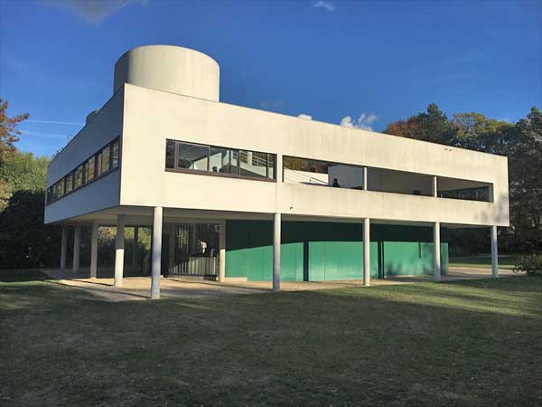 サヴォア邸､近代建築の五原則と原点！図面紹介､見学情報《コルビュジエ