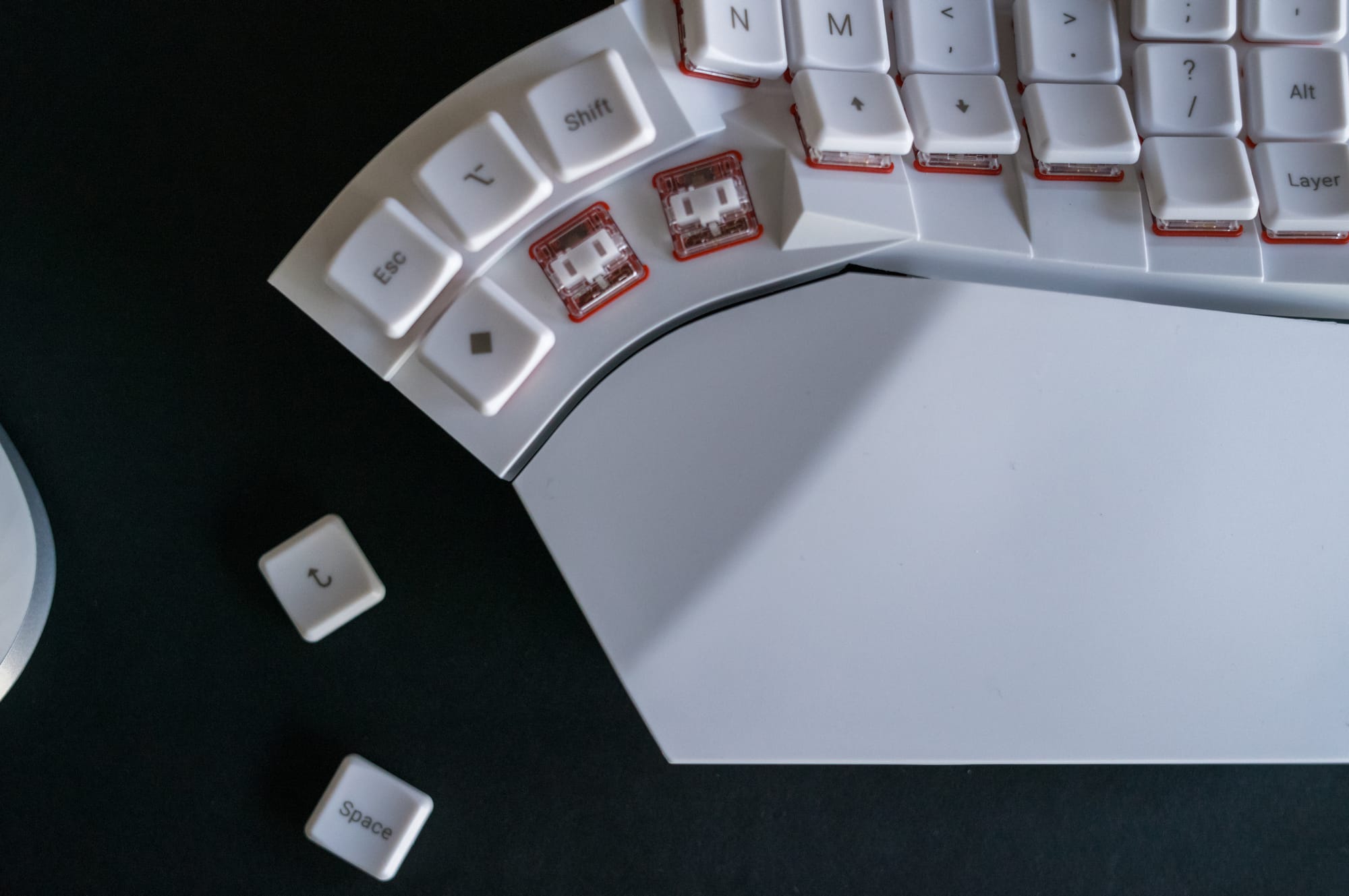 Review of the MoErgo Glove80 keyboard