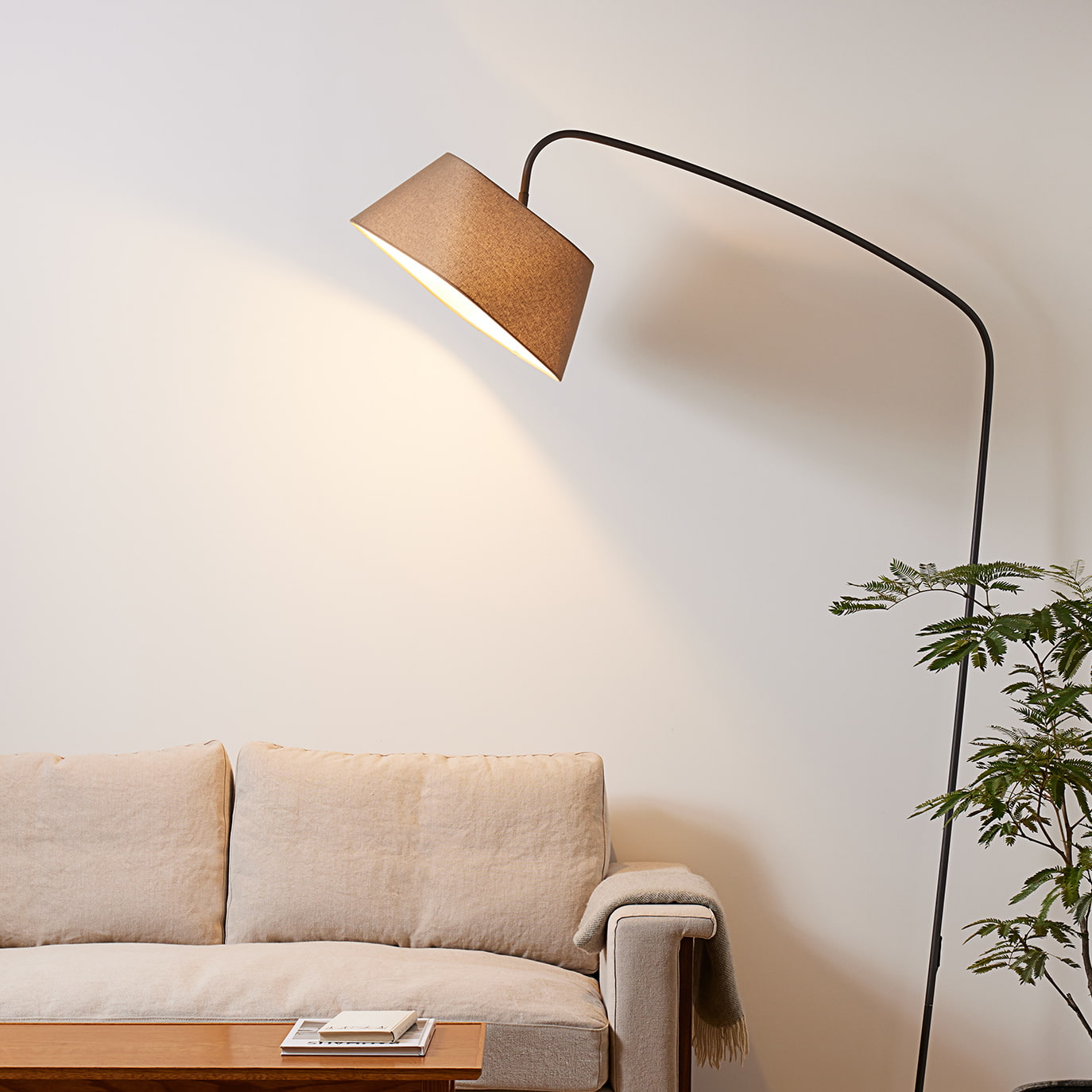 Espresso 3-living floor lamp｜ARTWORKSTUDIO公式