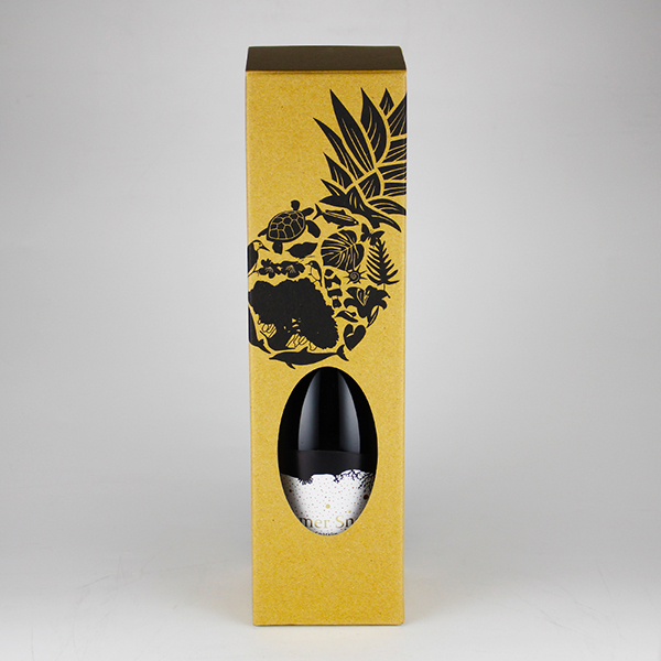 サマースノー ～パイナップルスパークリングワイン～ やや甘口 9度