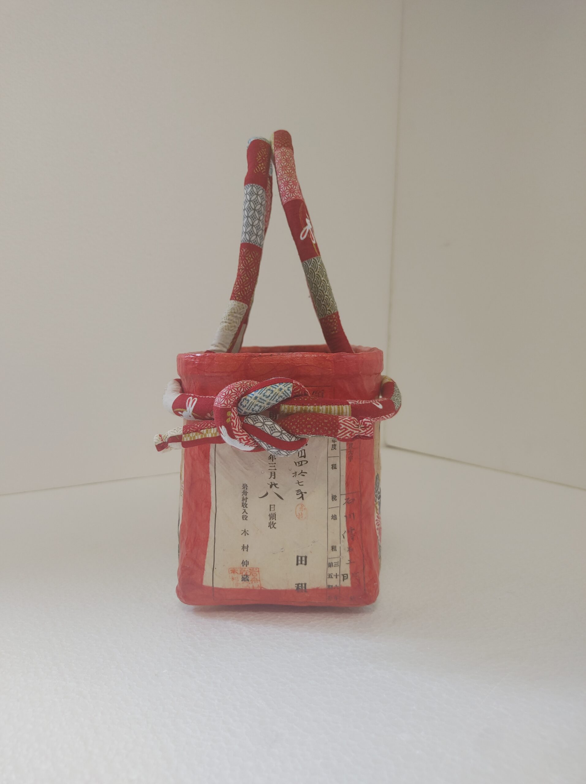 No.51 一閑張り カゴバッグ 鳳凰 ベージュ地 江戸時代古文書、明治時代