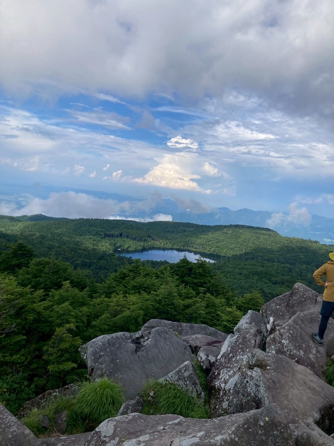八ヶ岳 高見石〜中山〜にゅう〜白駒池 - あつた勤労者山岳会