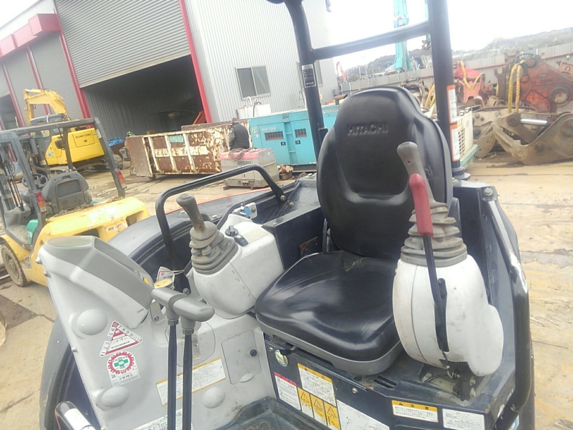 ZX35U-5A | ミニ油圧ショベル | 株式会社アタッチリンク