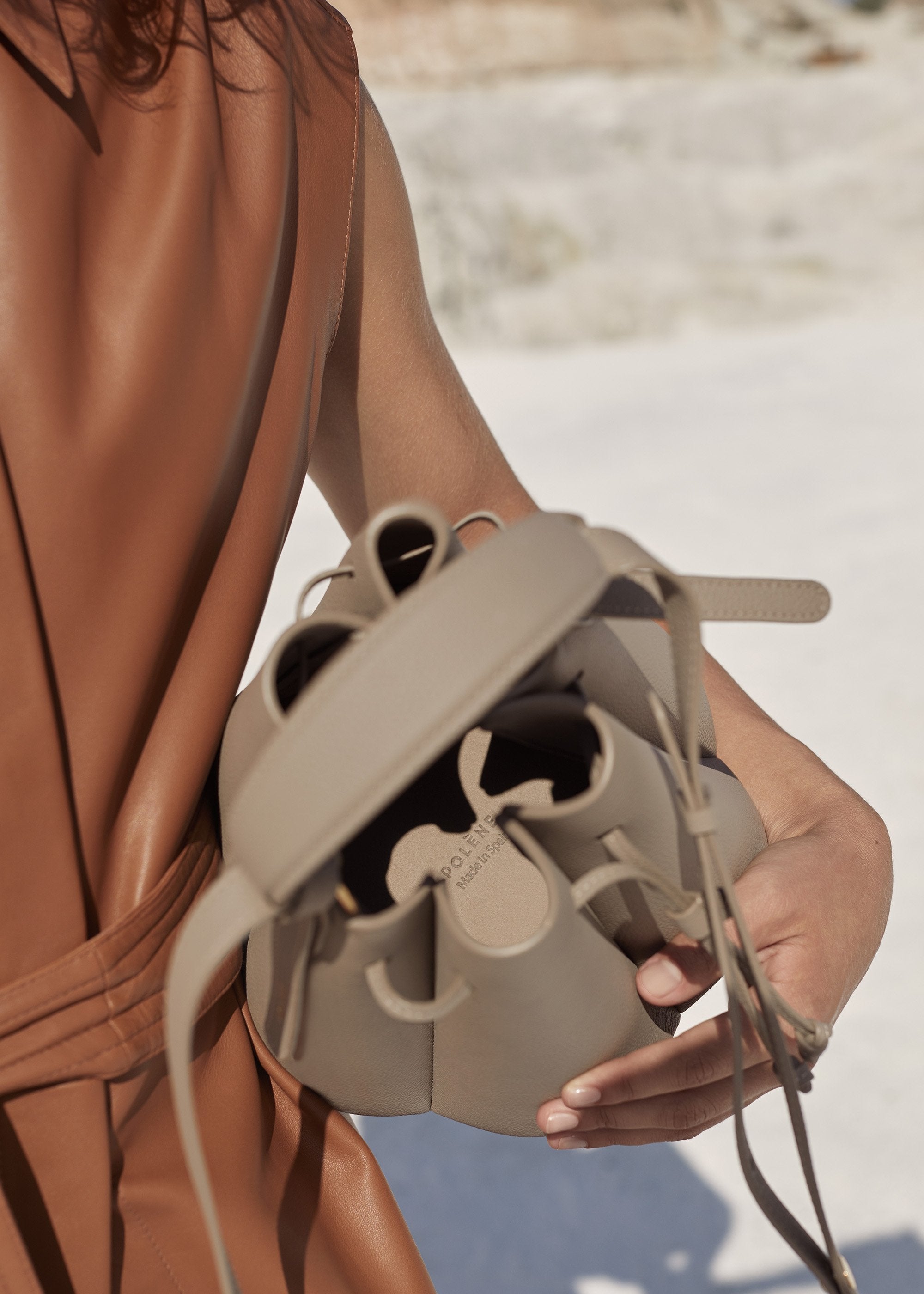 Polène | Bag - Numéro Huit - Textured Taupe – Polène AU