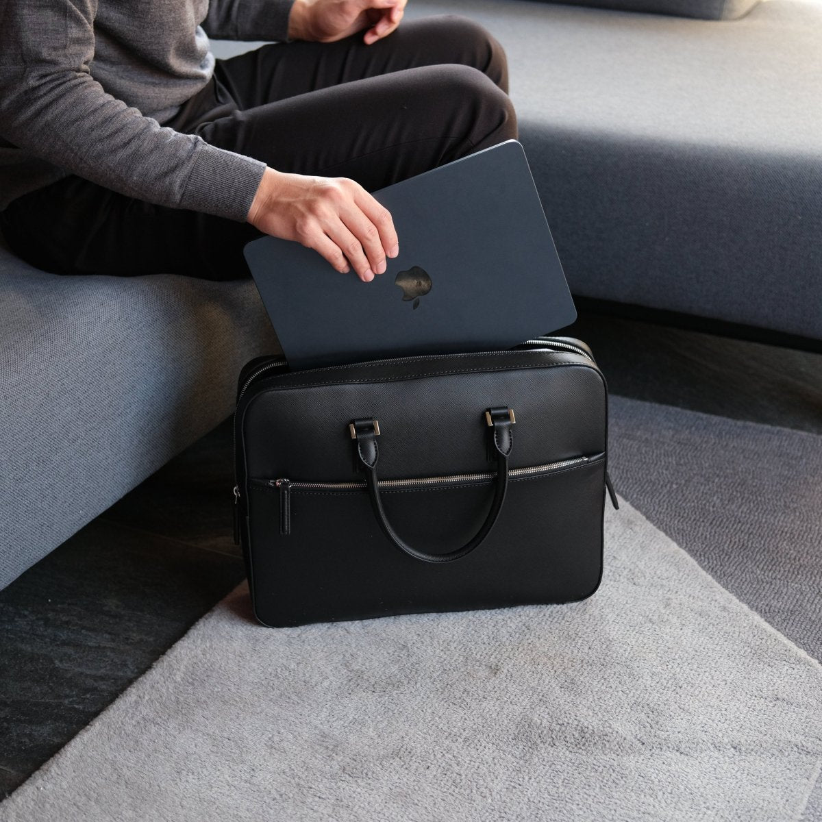 イタリアンサフィアーノレザーブリーフケース｜aucentic(オーセンティック)
