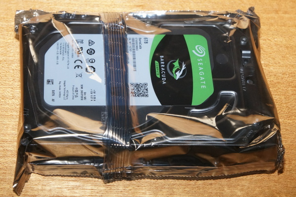 趣味のオーディオ実験室＞3.5インチ SATA ハードディスク＞§P－00