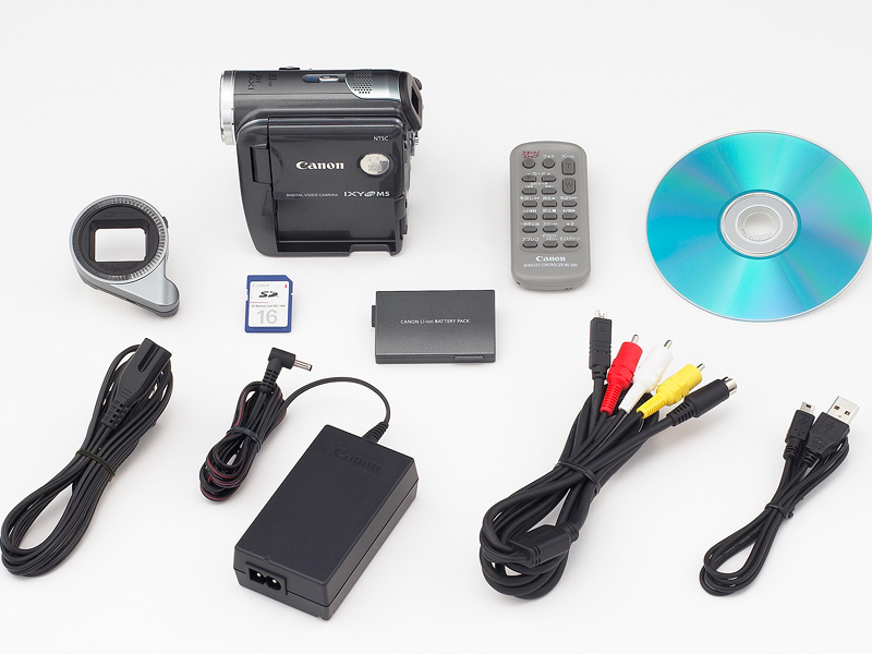 キヤノン、430万画素原色CCD搭載の「IXY DV M5」