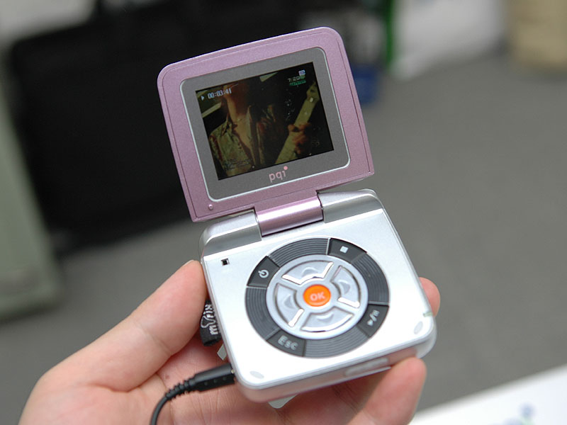 PQI、HD出力も可能なポータブルビデオプレーヤー