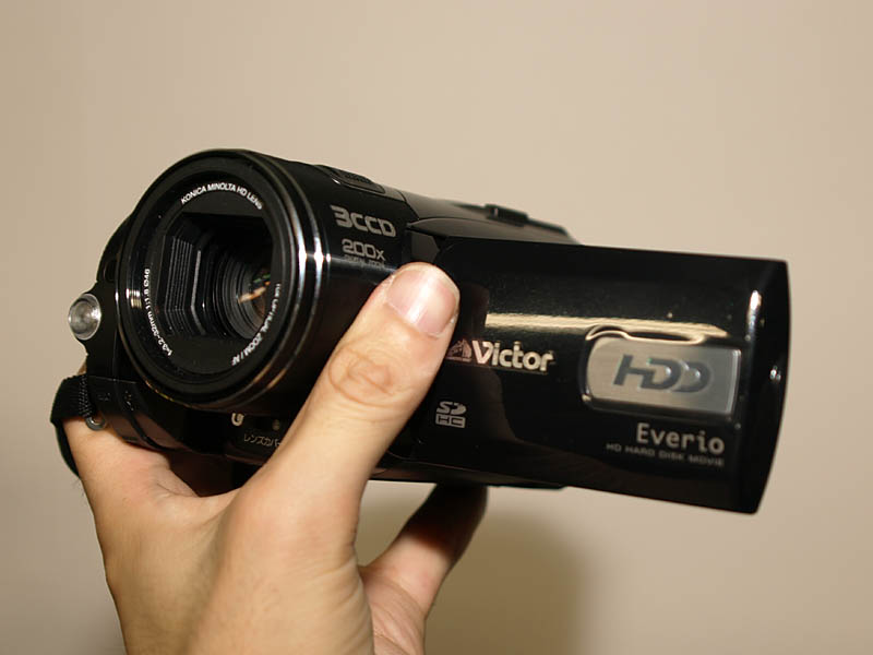 ビクター、実売15万円のハイビジョンムービーカメラ