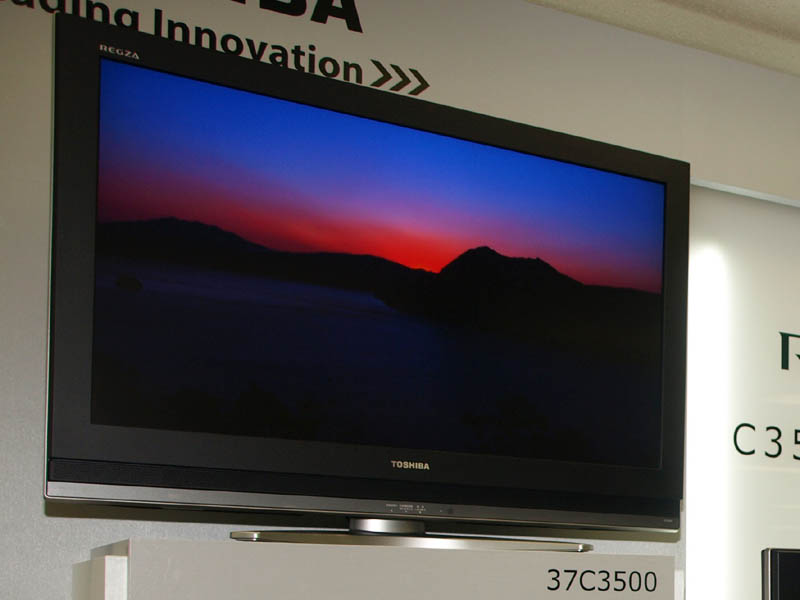 東芝、液晶TVベーシックモデル「REGZA C3500」