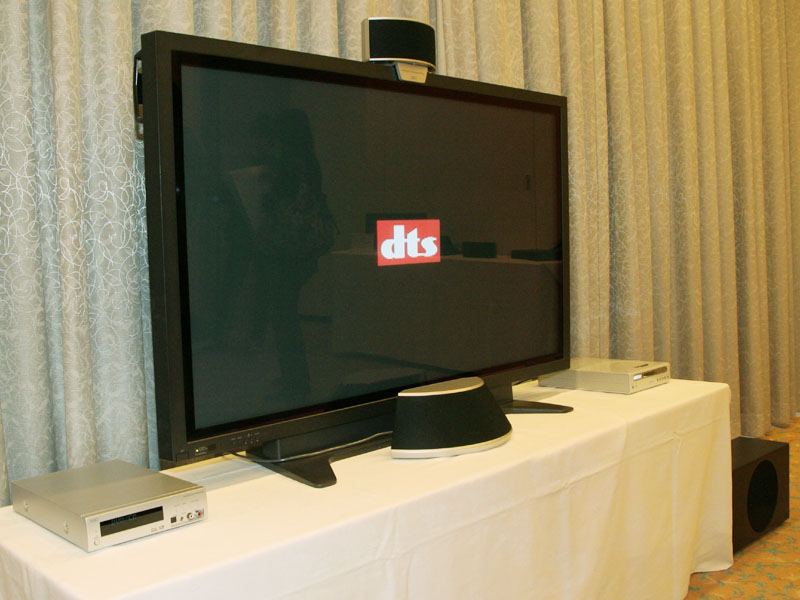 niro1.com、上下2スピーカー構成の新5.1chシステム