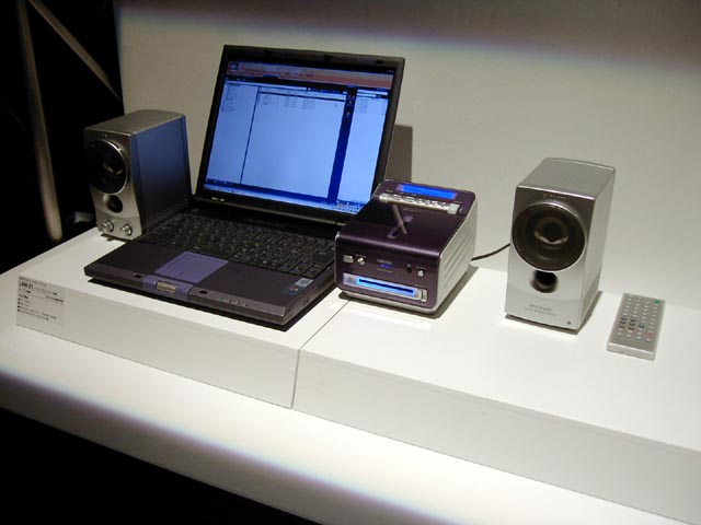 ソニー、「Net MD」対応デスクトップコンポの発売を延期