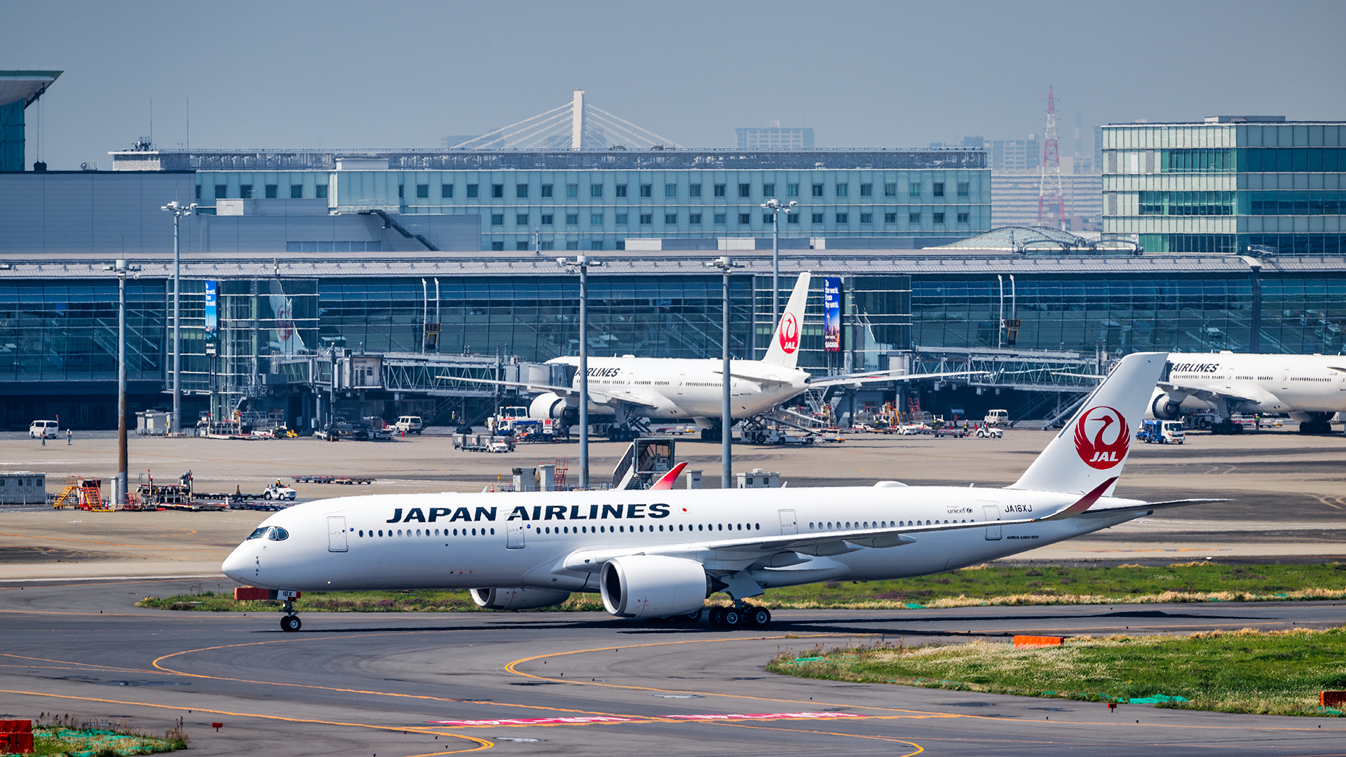 JAL】16号機目となるエアバスA350-900(JA16XJ) 羽田に到着 - Aviation