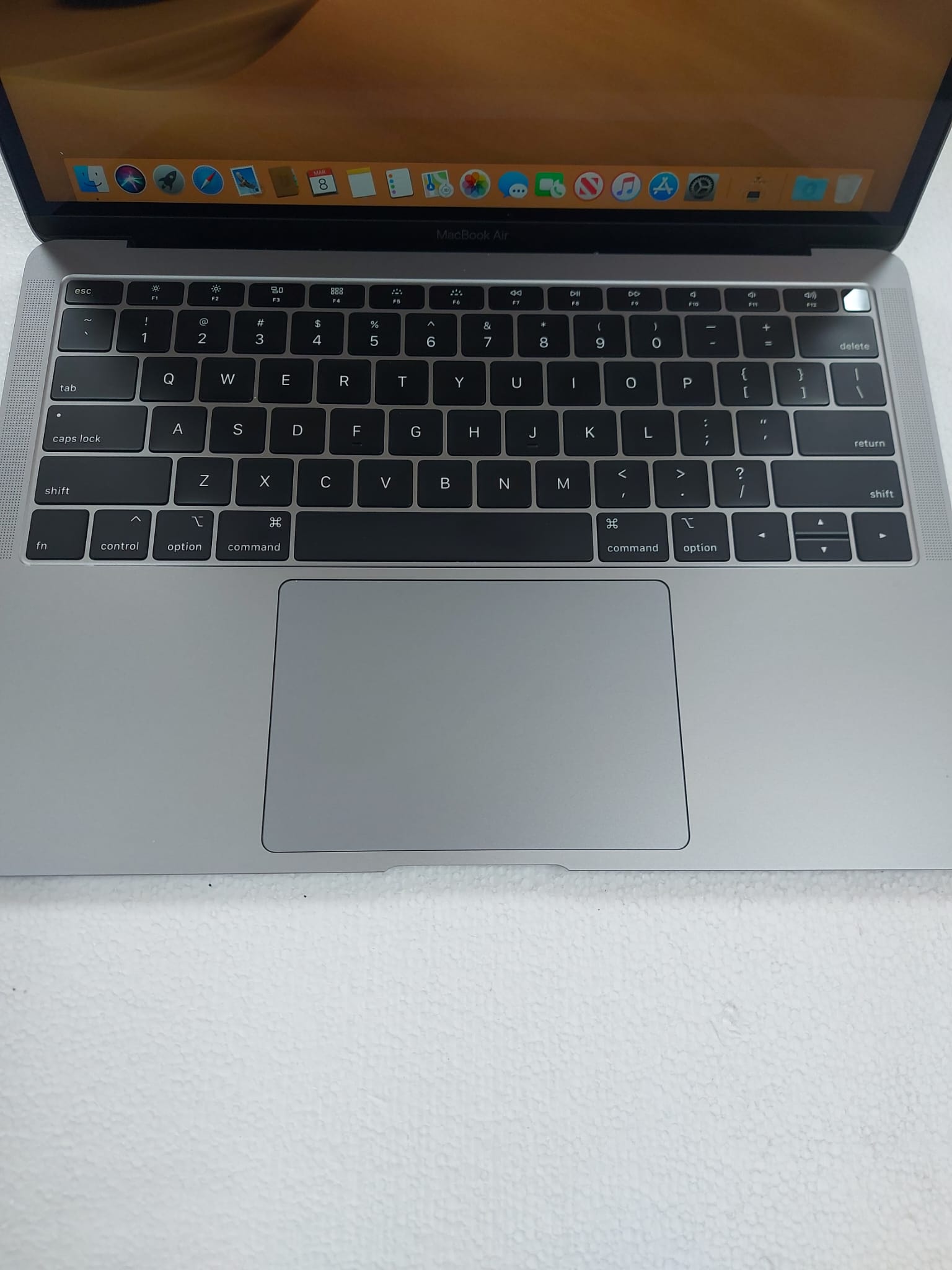 MacBook Air (Retina, 13-inch, 2019) A Grade – Azal Shop