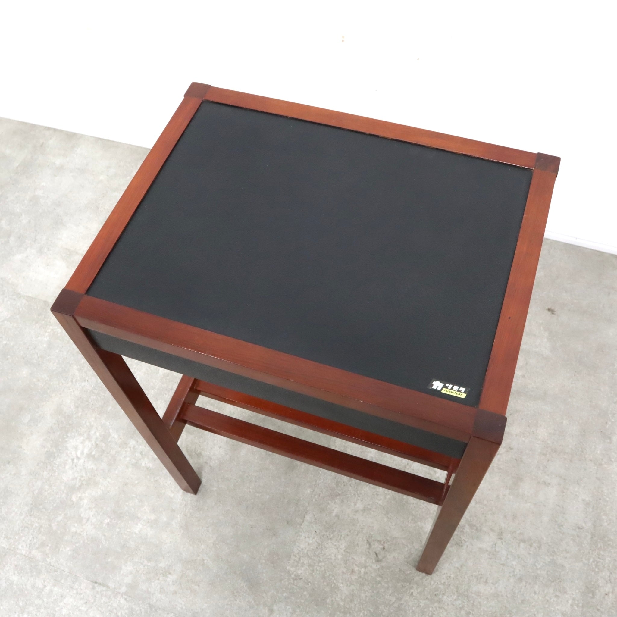 オールドカリモクのヴィンテージサイドテーブル – バナルオンライン