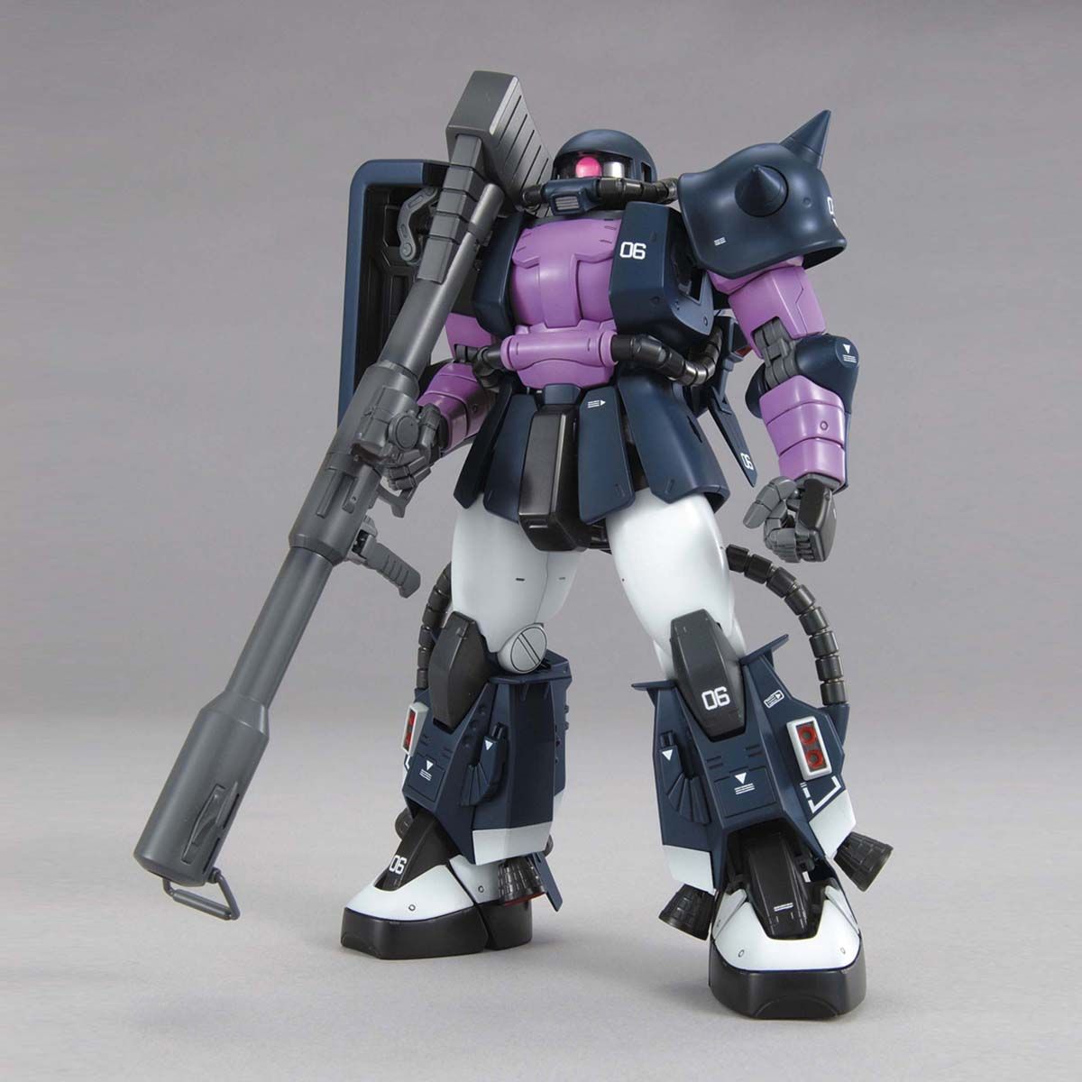 MG 1/100 MS-06R-1A ザクII（黒い三連星） Ver．2．0 | 機動