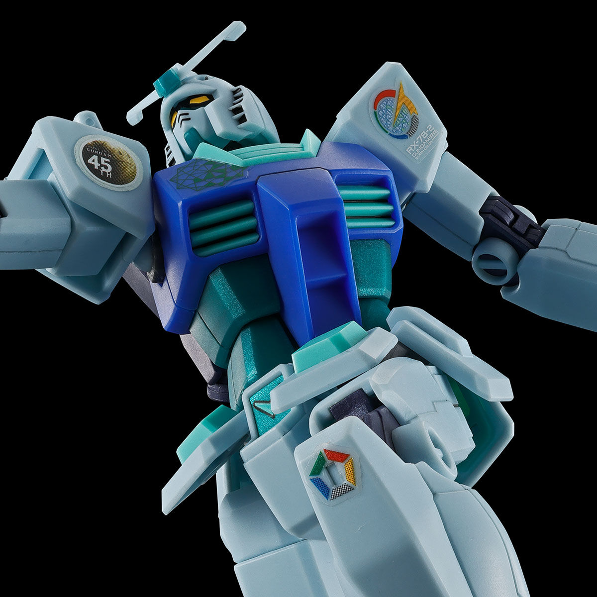 ガンプラ「HG 1/144 RX-78-2 ガンダム」のアースカラーとクラシック