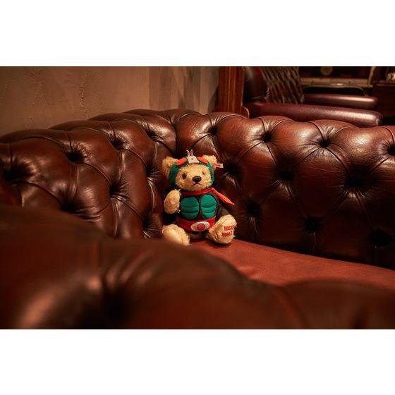 仮面ライダー1号」がキュートなテディベアに変身！老舗ブランド