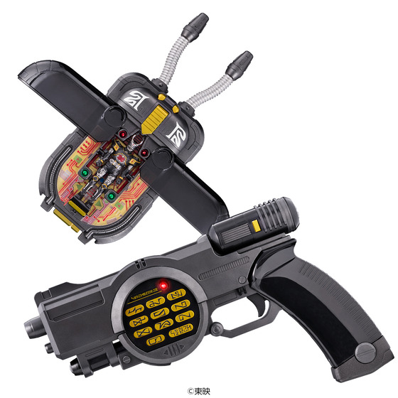 重甲ビーファイター』より、ブラックビートのなりきりアイテムが30周年