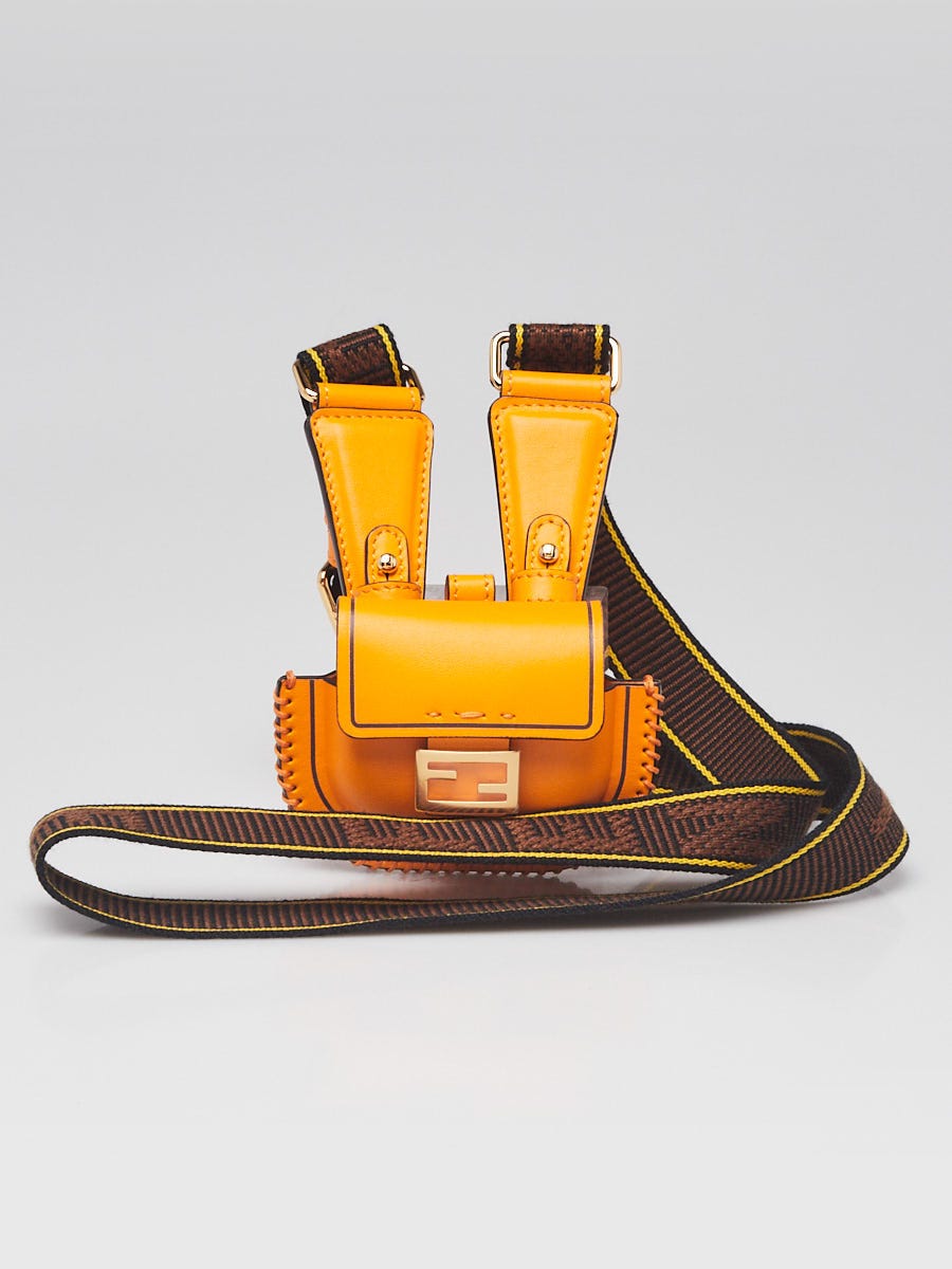 Fendi Clementine Smooth Leather Pico Baguette AirPods Case