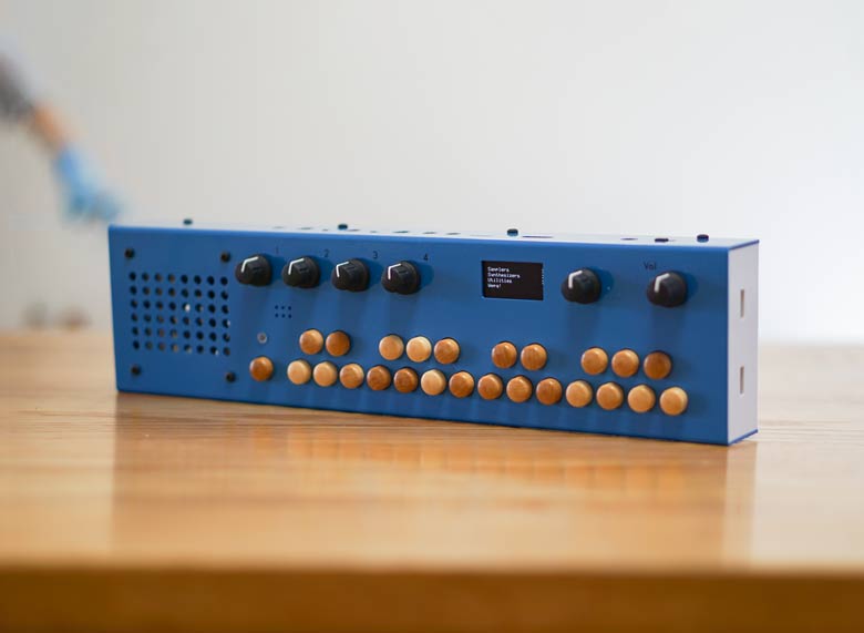 世界1かわいいシンセCritter & Guitariの”Organelle M“(オルガネラ