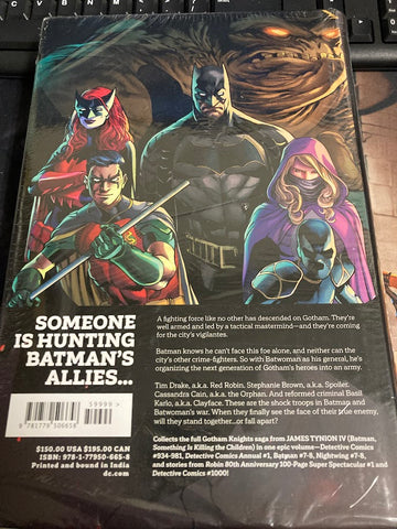 Batman: The Rise and Fall of the Batmen Omnibus 1 - Damaged – BD