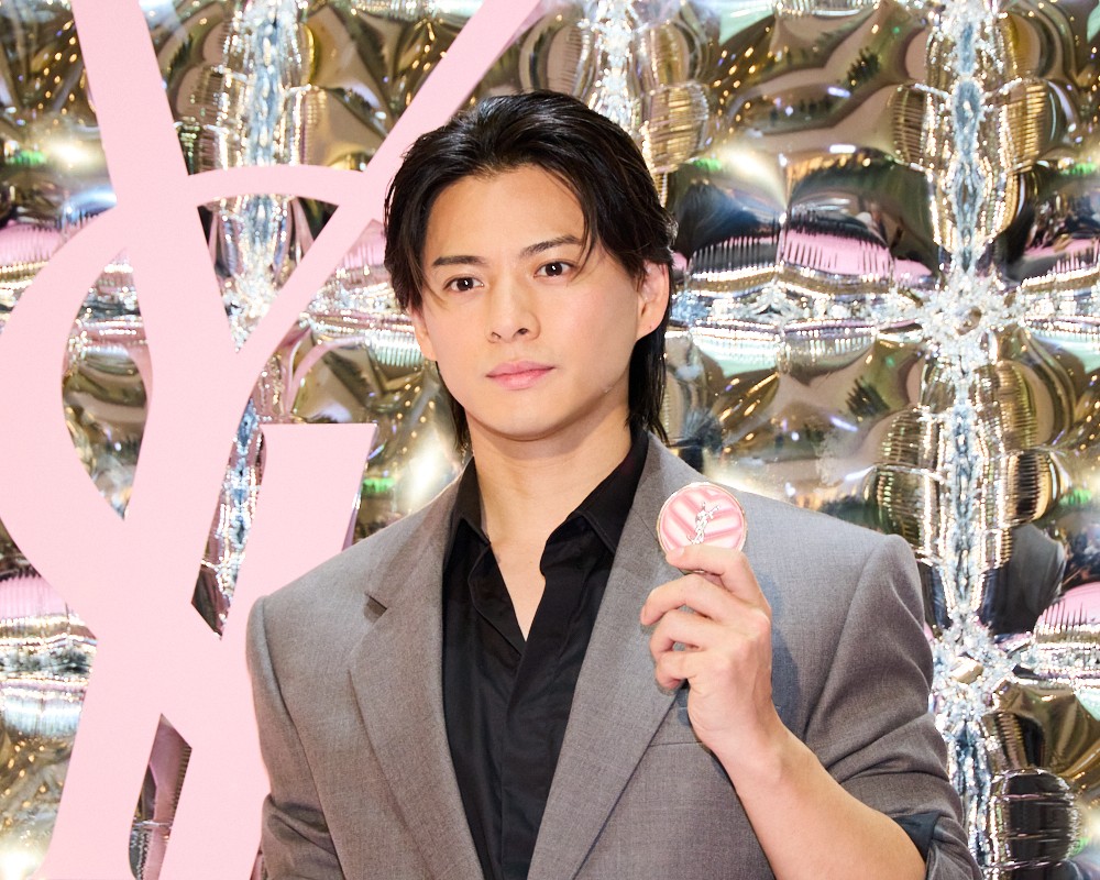 美品 SaintLaurent サンローラン ブローチ メタル 平野紫耀さん着用 美