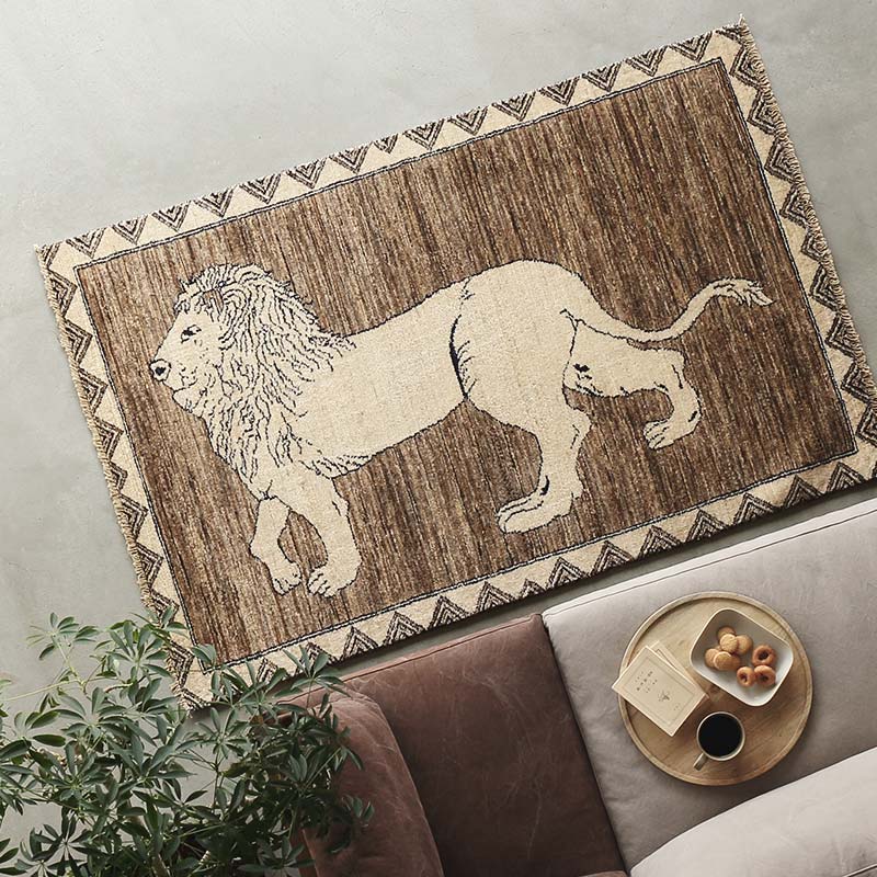 古典柄を再現したライオンラグ [アイボリー ライオン×グレージュ