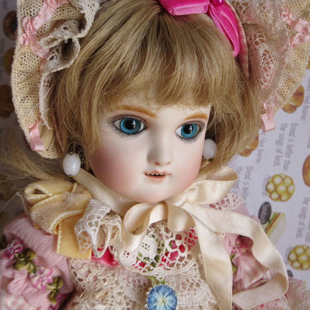 ようこ ビスクドール エデン べべ ホワイト ドレス ボネ 箱 証明書