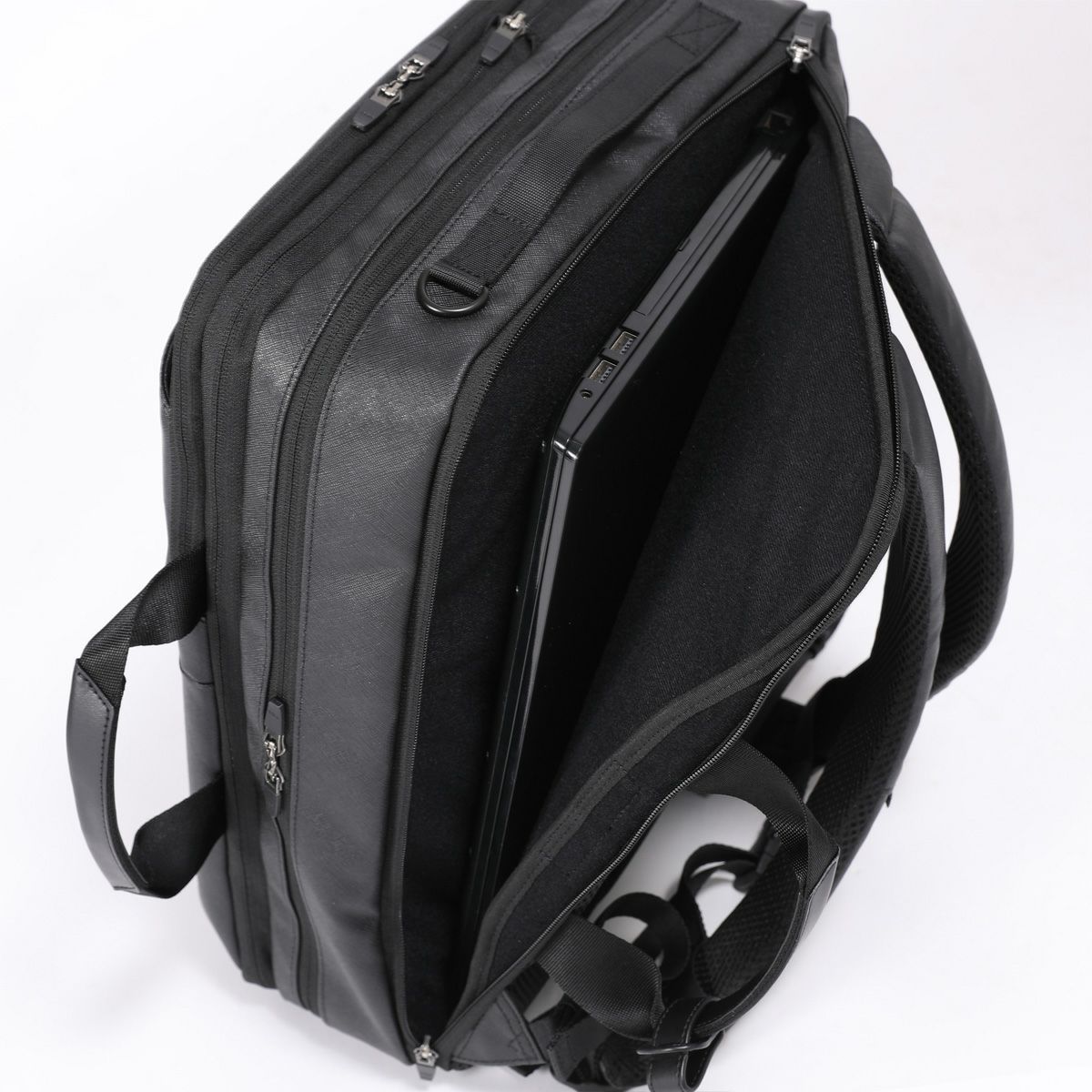 No.60648：3WAYリュック42cm EX6cm サフィアーノブラック | BERMAS