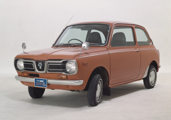スバル R-2 (1969-1973)：スバル360の後継モデルとして登場するも短命