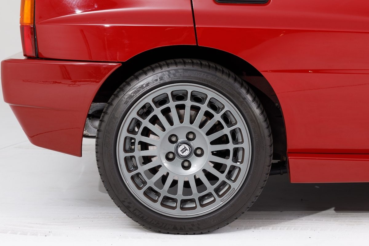 1995 Lancia Delta HF Integrale EvoluzioneⅡ Collezione | 株式会社BINGO