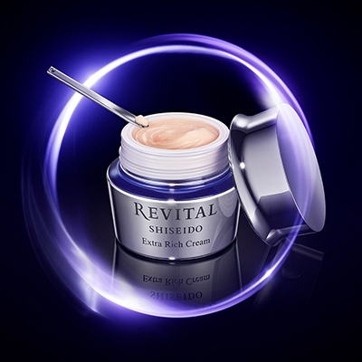 期待大【リバイタル エクストラリッチアドバンスド】がアドバンスドし