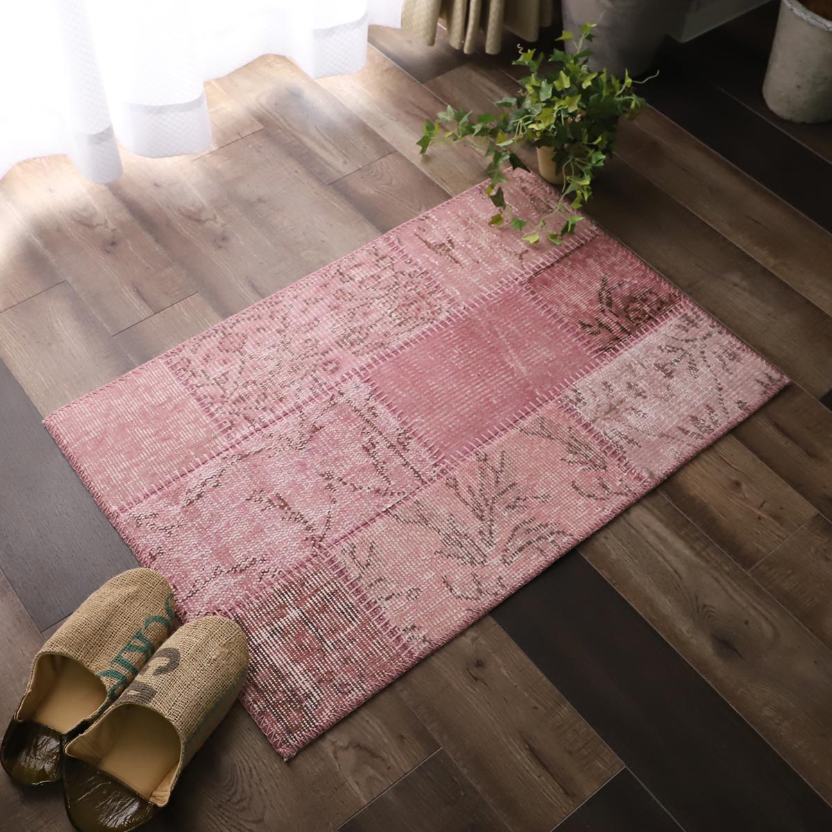 世界にたった1つ。斬新でモダンな『ビンテージパッチワークマット #22