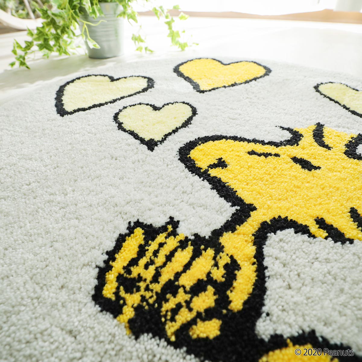 大人気♪スヌーピーシリーズ！大人かわいいウッドストック柄ラグ