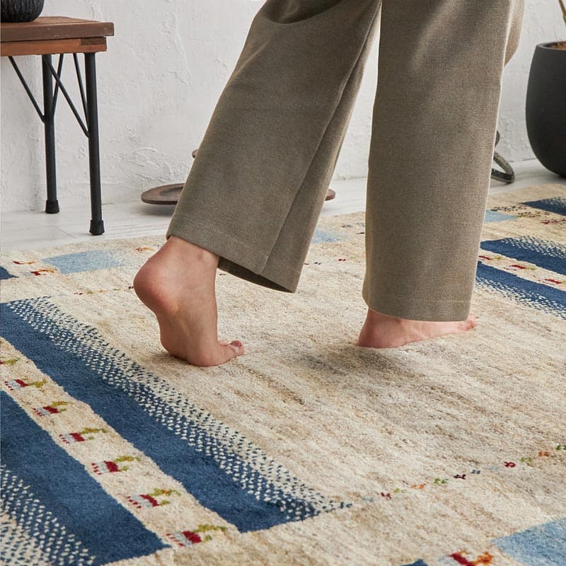 一点もので、一生もの】草木染天然ウール100%ペルシャギャッベ 約