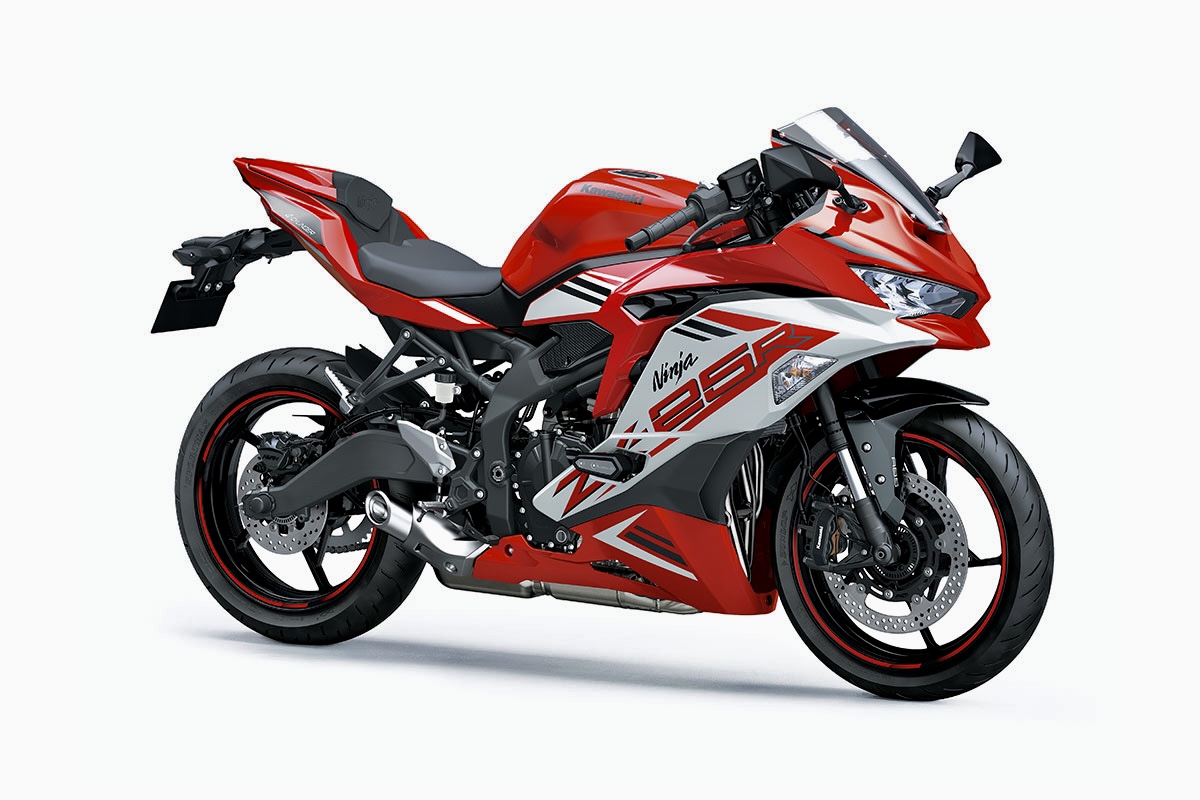 2022 Kawasaki Ninja ZX-25R red - BNM