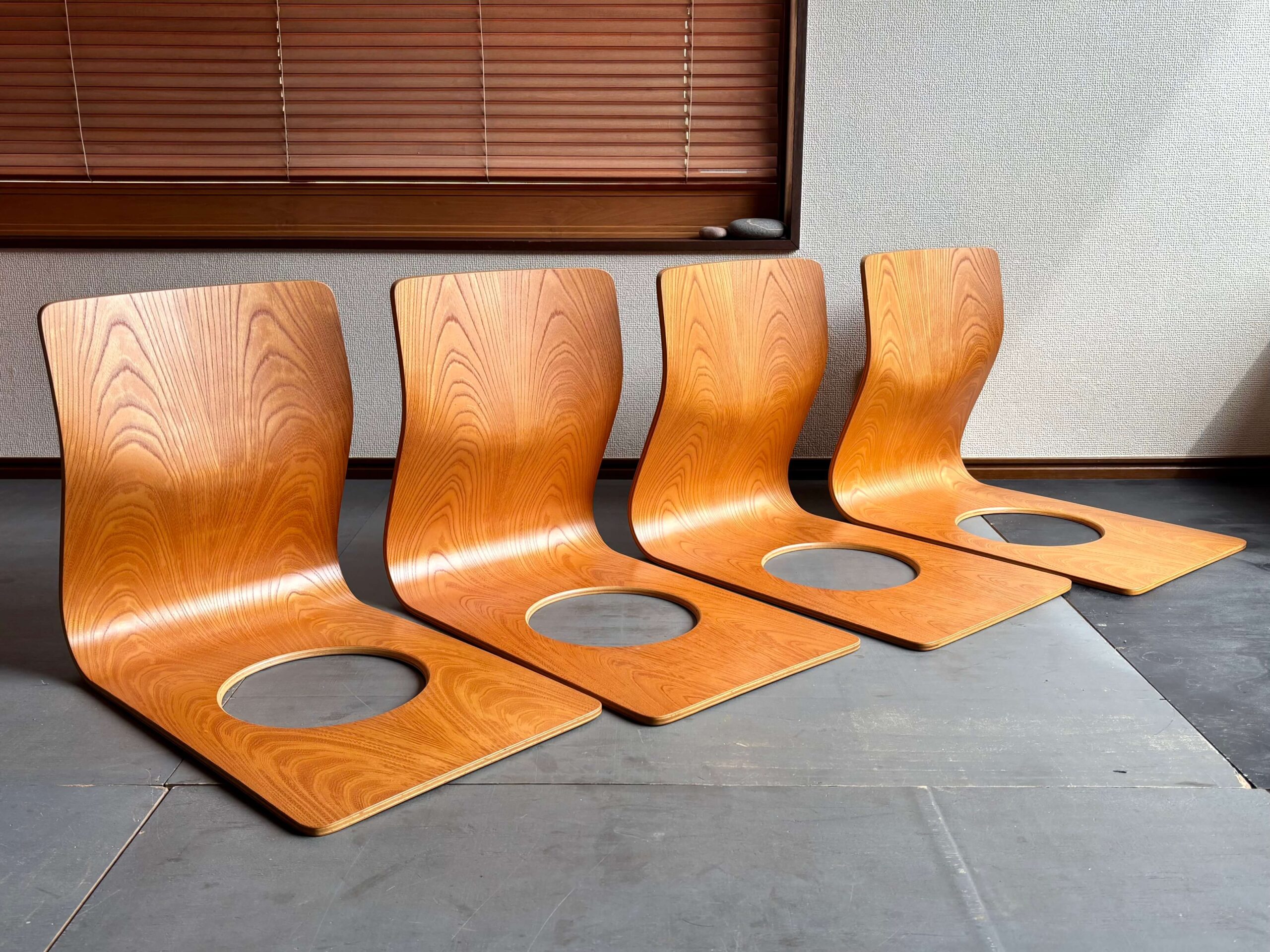 No.11409「天童木工 座イス：藤森健次」SOLD | ボルトナットマーケット