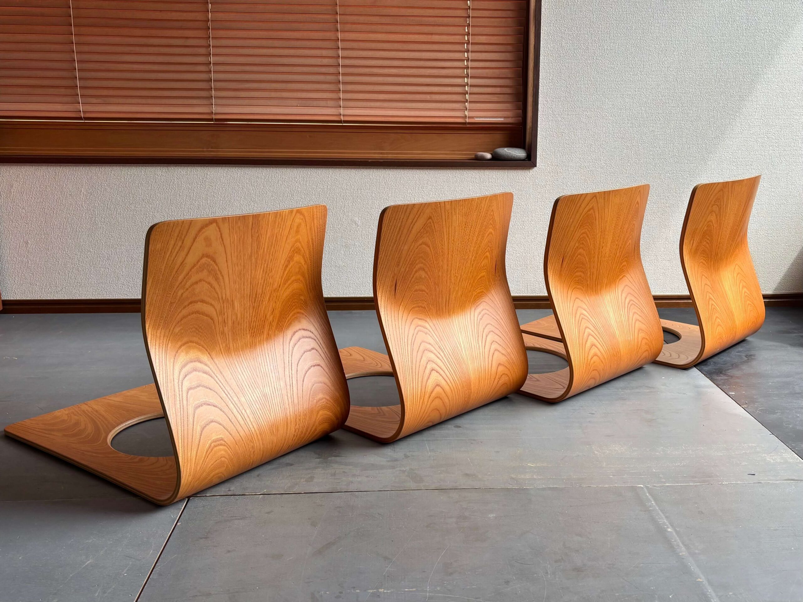 No.11409「天童木工 座イス：藤森健次」SOLD | ボルトナットマーケット