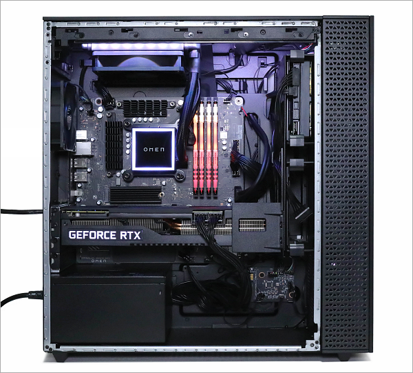 実機レビュー】OMEN 30L（RTX 3090搭載）：高性能で洗練されたデザイン