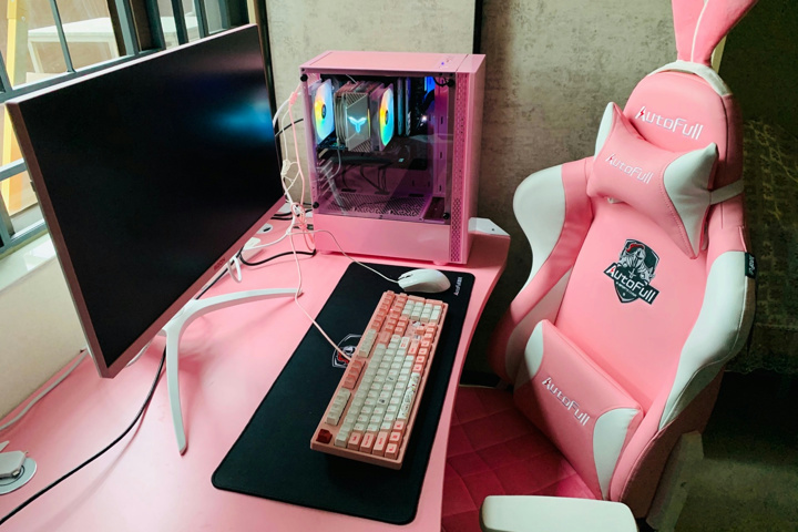 AOC 『AG273FXR/11』 画像など ～珍しいホワイト×ピンクの27インチ IPS