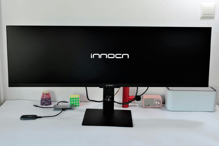INNOCN、平面スクリーンの43.8インチ ADS DFHD 120Hzスーパーウルトラ