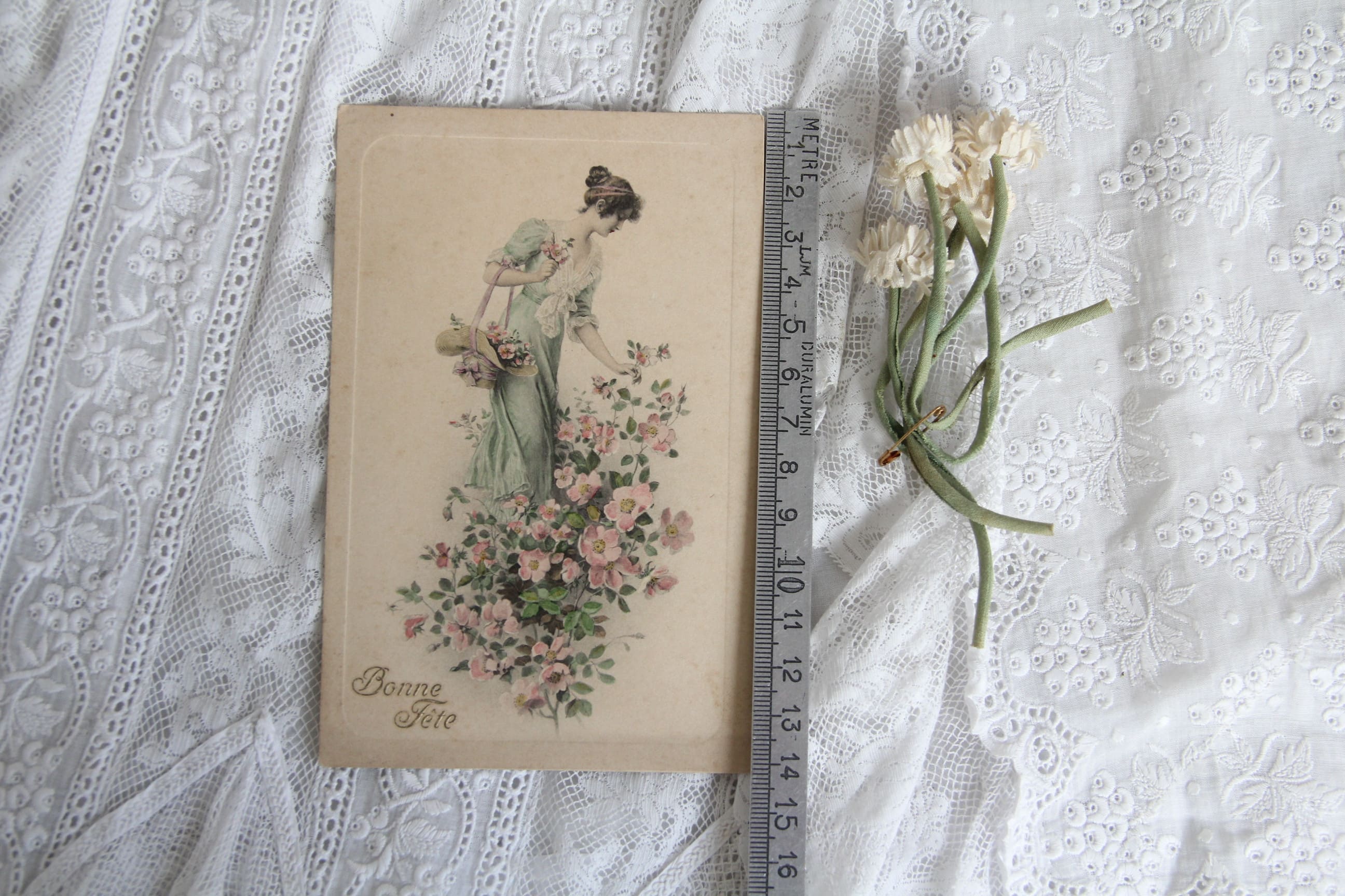 アンティーク布花チュールお帽子と花摘みカード＆シロツメクサのブーケ