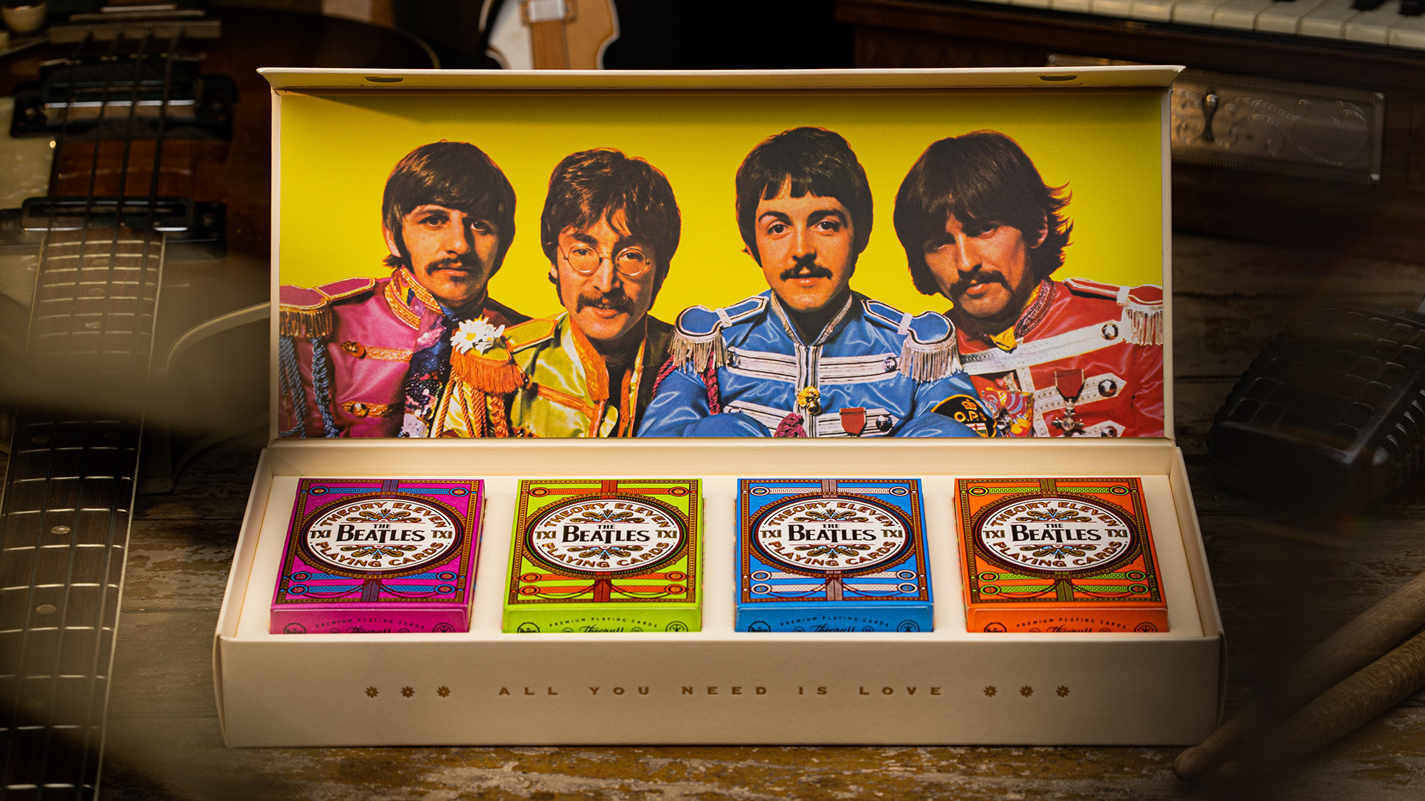 ビートルズ・トランプ・ボックス・セット発売！ | ゆめ参加NA Beatles