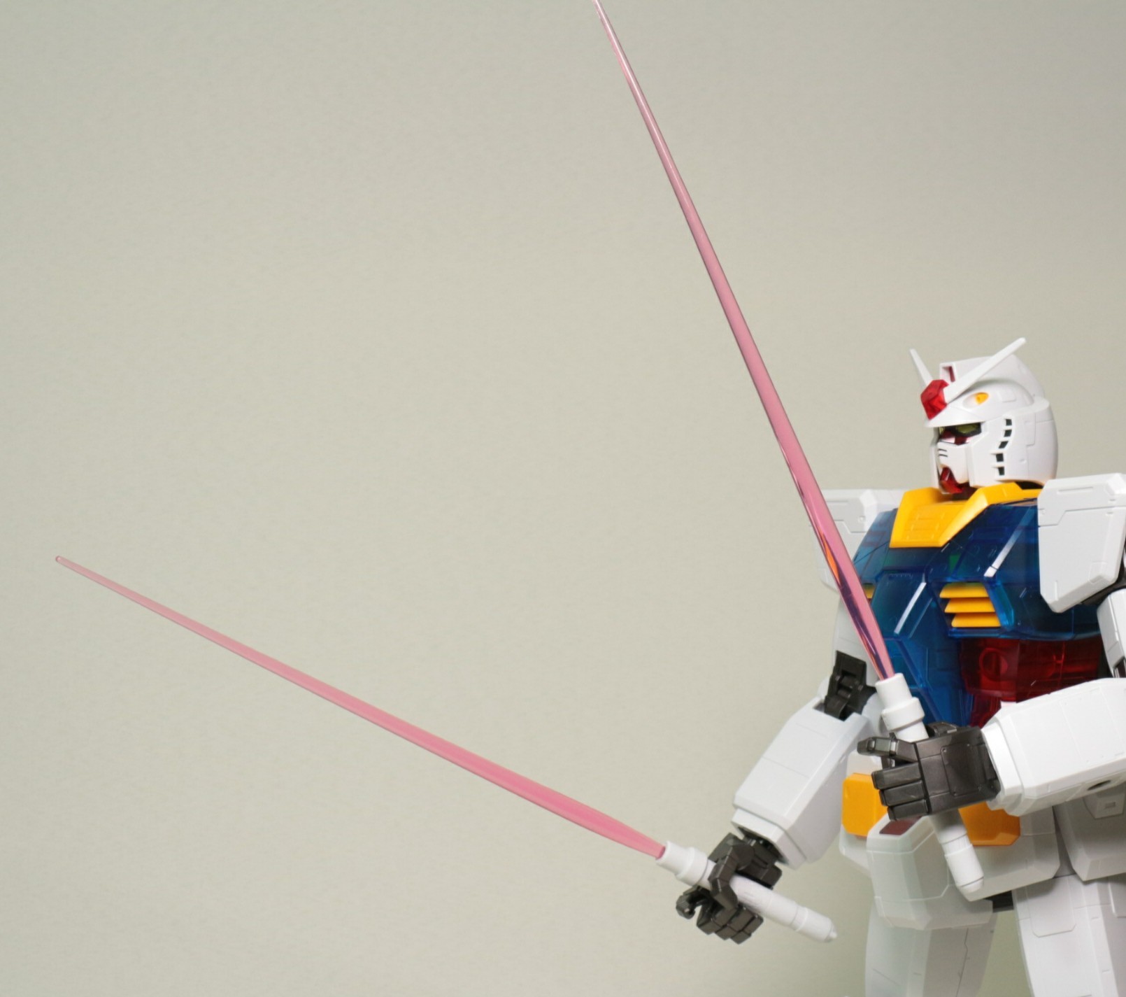 A賞 メガサイズモデル 1/48 RX-78-2 ガンダム ソリッドクリア