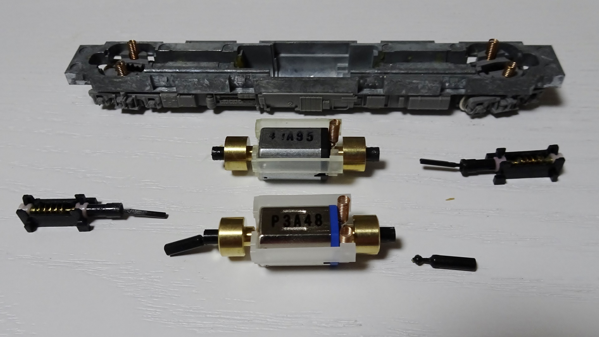 TOMIXの動力をM-13モーターに交換してみました。 - ビスタ模型鉄道