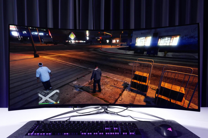 Acer、製品が出回りだした44.5インチの湾曲OLEDパネルで240Hzの