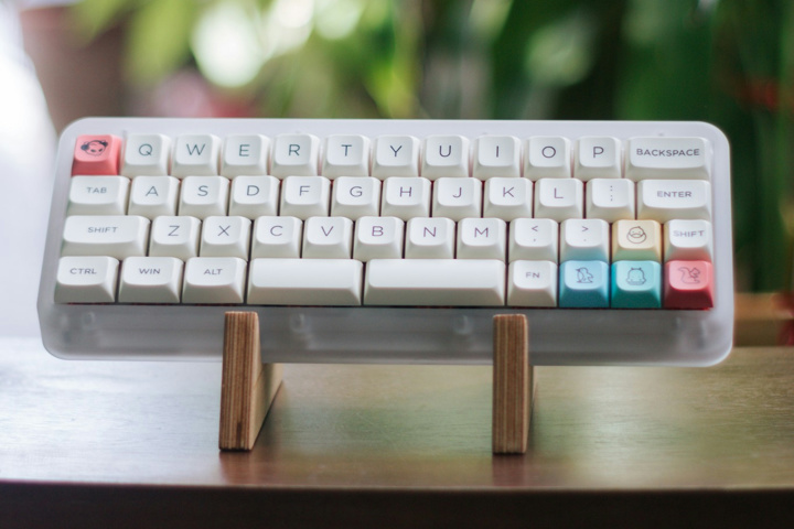 Akko、DIYキットから出してきた自身初となる40％レイアウトの小型