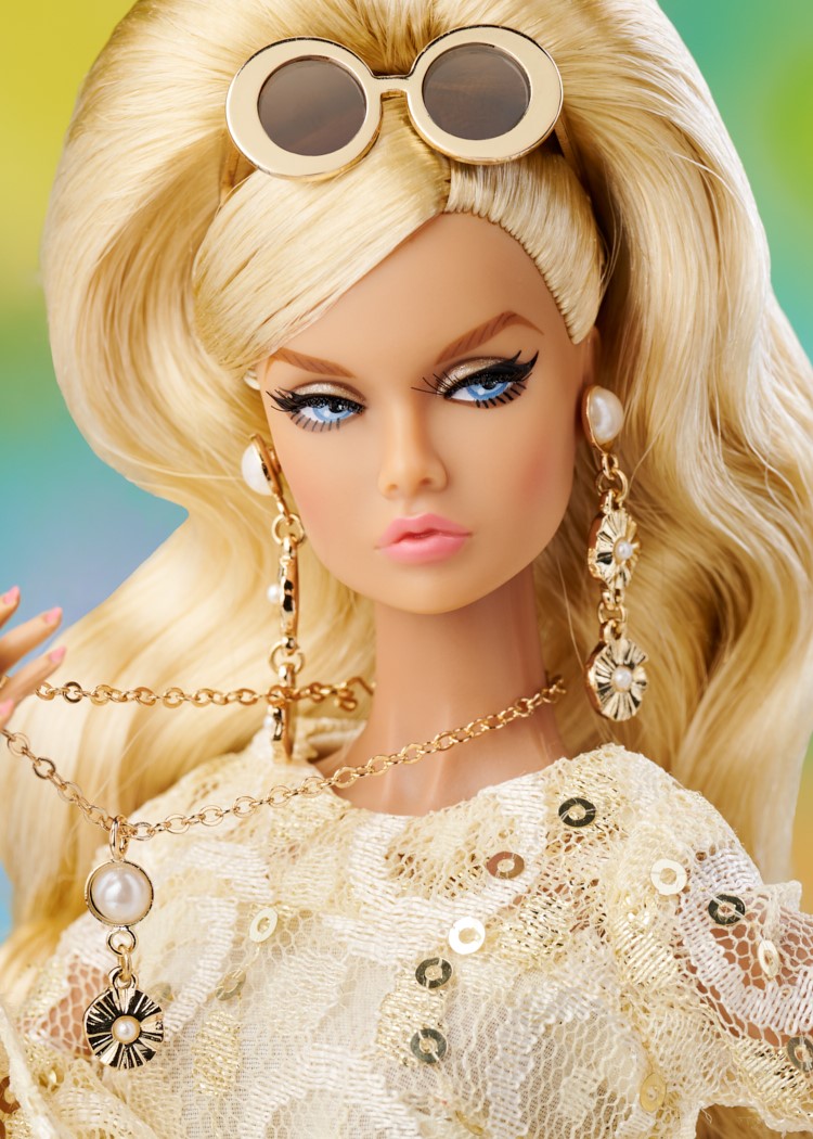 新商品】Integrity Toys Golden Glow Poppy Parker® Dressed Doll