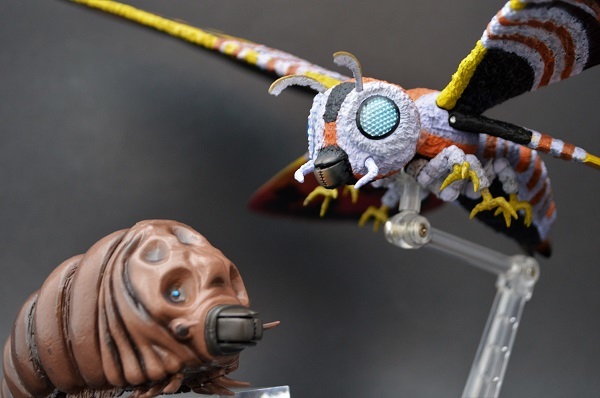 S.H.MonsterArts モスラ（成虫）＆モスラ（幼虫） Special Color Ver